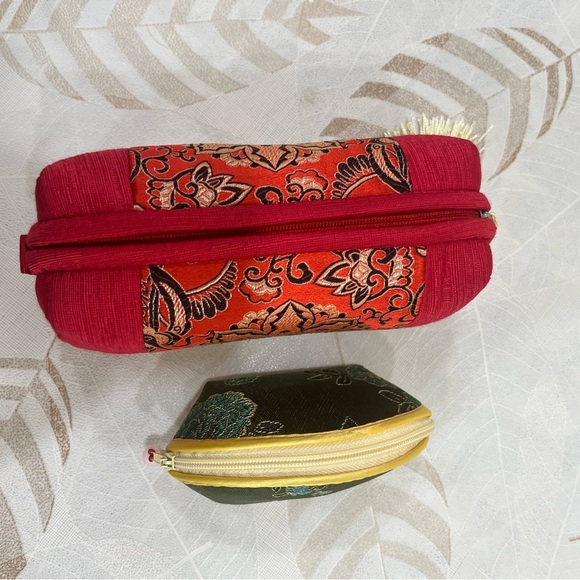 Vintage Coin Purse and makeup bag - Picture 6 of 9